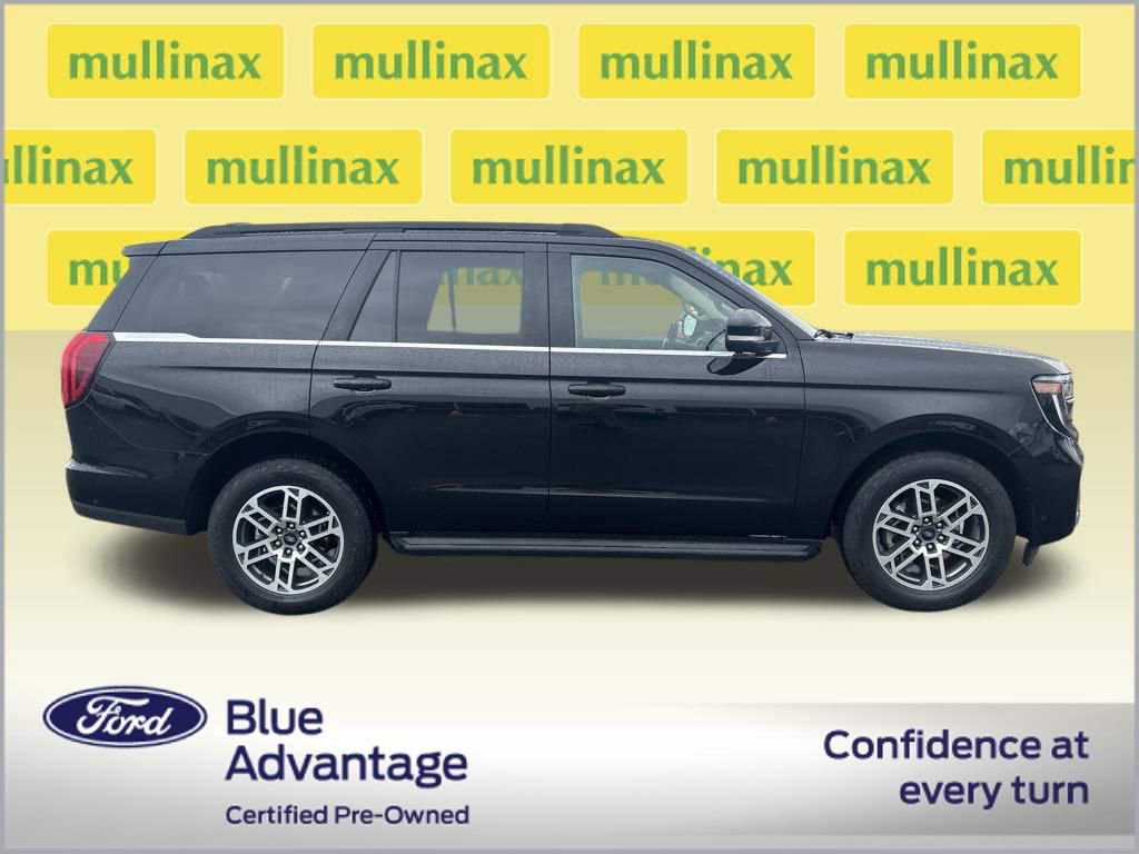 Certified 2025 Ford Expedition Active image 2
