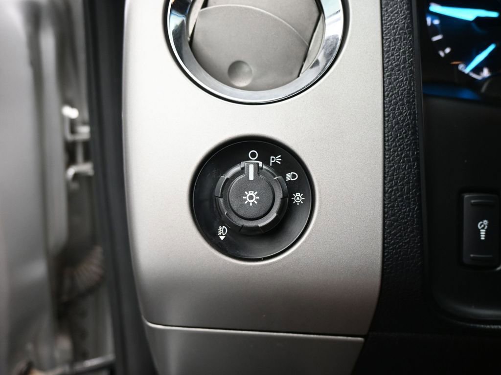 Certified 2017 Ford Expedition EL XLT image 13