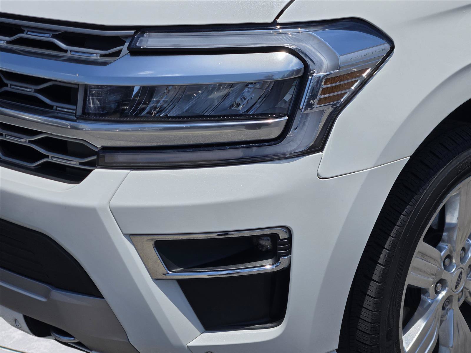 Certified 2023 Ford Expedition Max Platinum AWD/4WD image 9