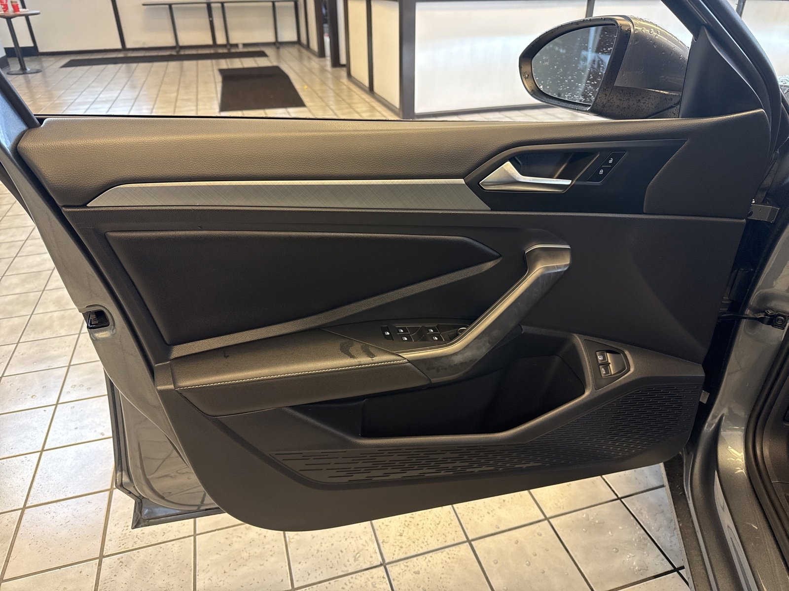 Used 2022 Volkswagen Jetta SE w/ Panoramic Sunroof Package image 24