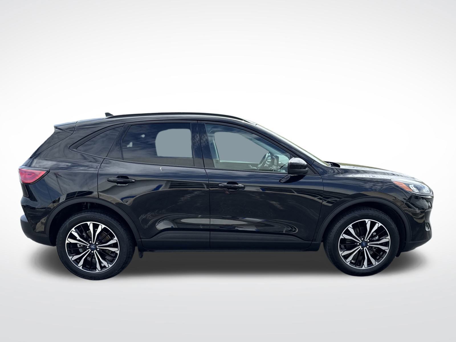 Certified 2022 Ford Escape SEL w/ SEL Stealth AWD Package image 2