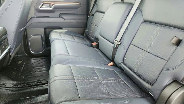 Used 2025 Chevrolet Silverado 1500 High Country w/ Technology Package image 36