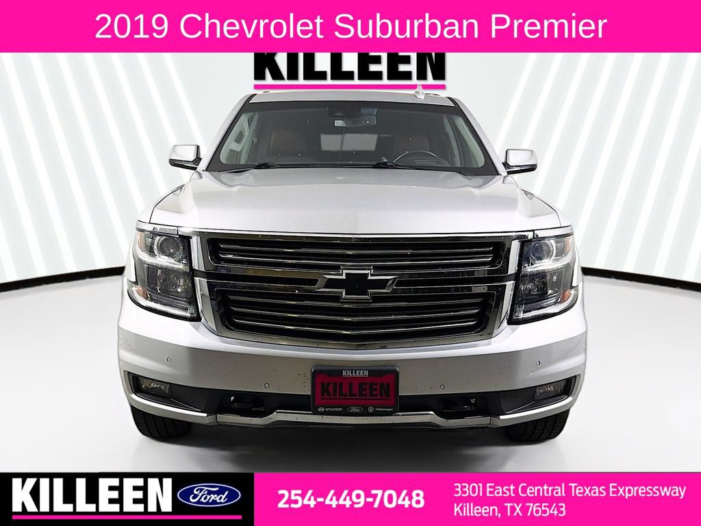 Used 2019 Chevrolet Suburban Premier w/ Premier Plus Edition AWD/4WD image 2