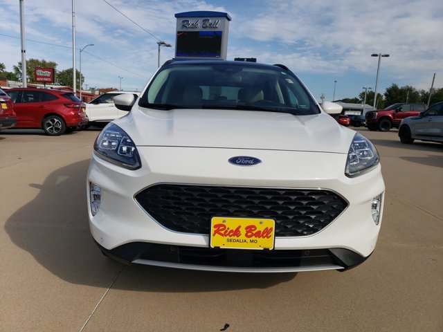 Certified 2021 Ford Escape Titanium AWD/4WD image 2