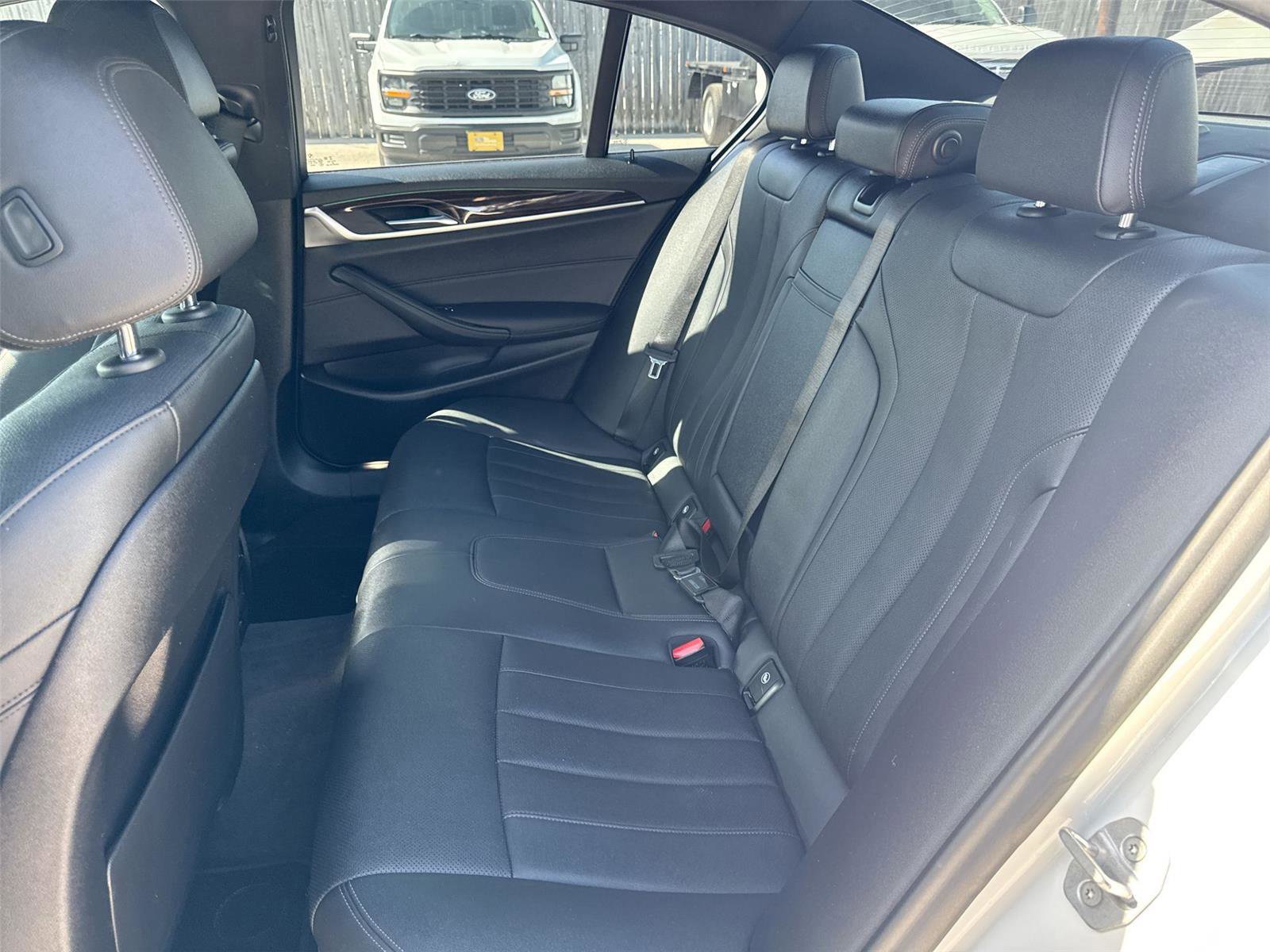 Used 2021 BMW 530i w/ M Sport Package image 24