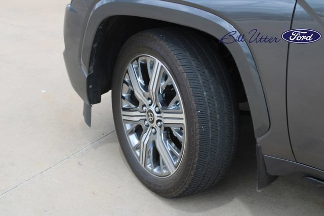 Used 2024 Toyota Sequoia Capstone AWD/4WD image 9