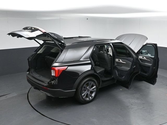 Certified 2025 Ford Explorer Active w/ Active Comfort Package AWD/4WD image 60