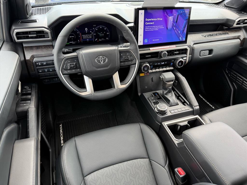Used 2025 Toyota Tacoma Limited AWD/4WD image 9