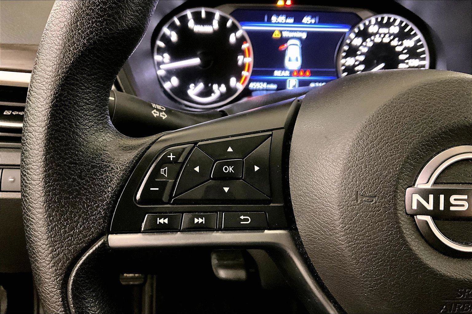 Used 2024 Nissan Altima 2.5 SV image 17