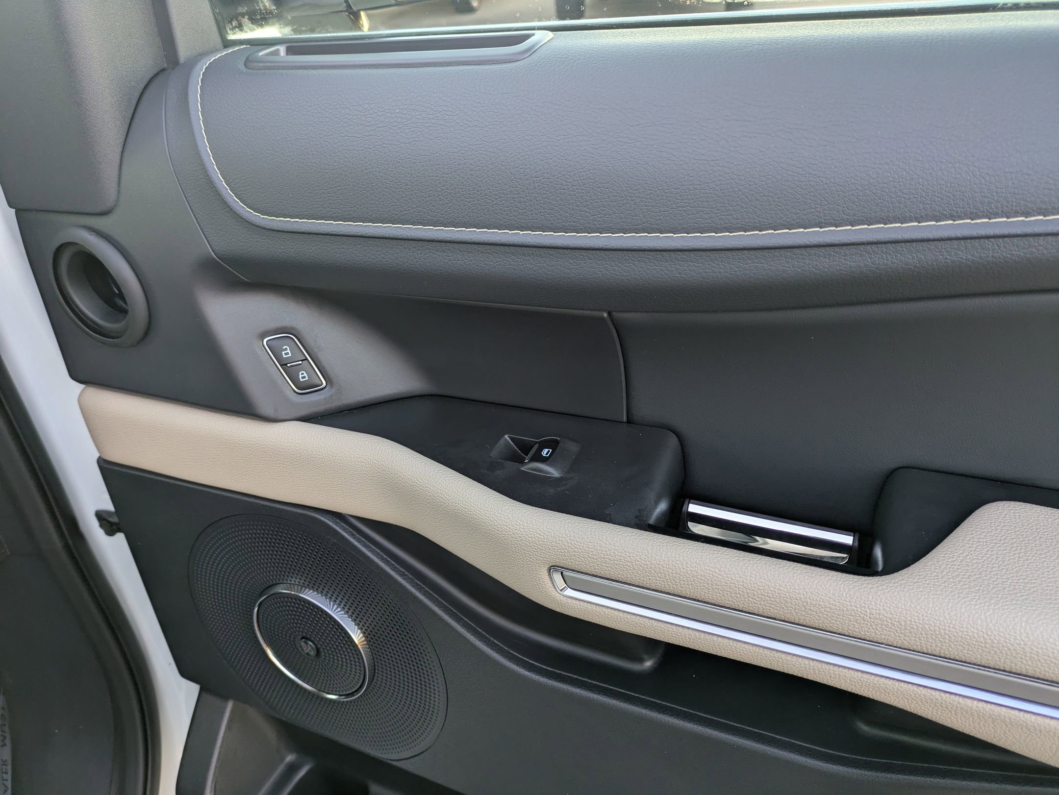 Certified 2024 Ford Expedition Limited image 33