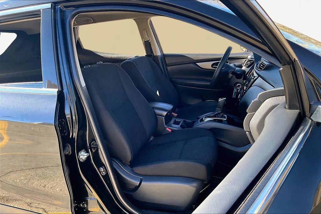 Used 2022 Nissan Rogue Sport S FWD image 8