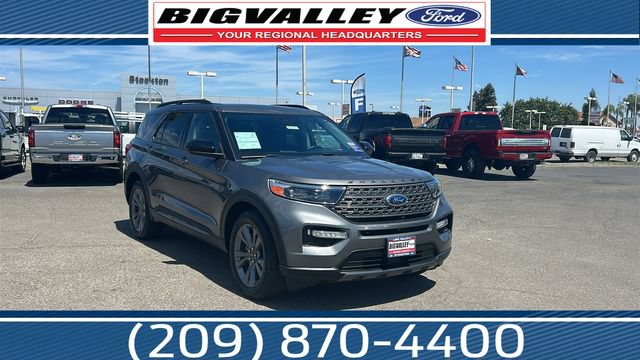 Certified 2023 Ford Explorer XLT w/ Equipment Group 202A AWD/4WD image 1