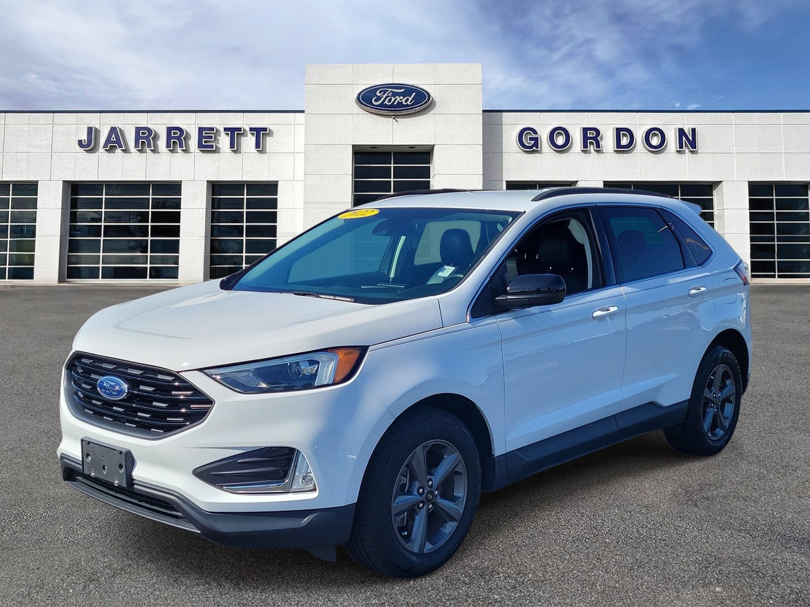 Certified 2022 Ford Edge SEL w/ Sport Appearance Package AWD/4WD image 2