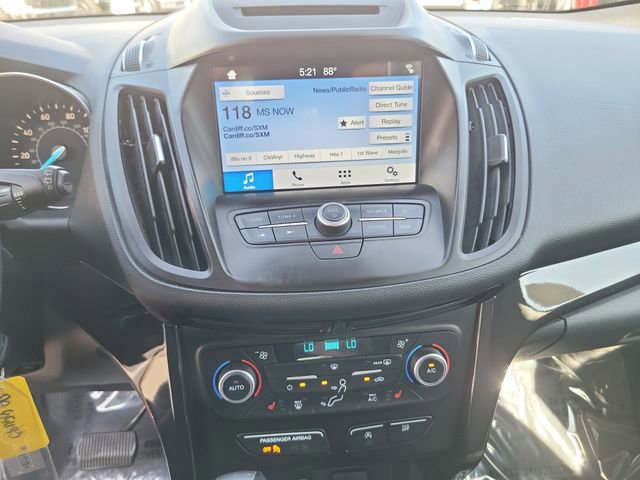 Certified 2018 Ford Escape SE w/ SE Sport Appearance Package image 15