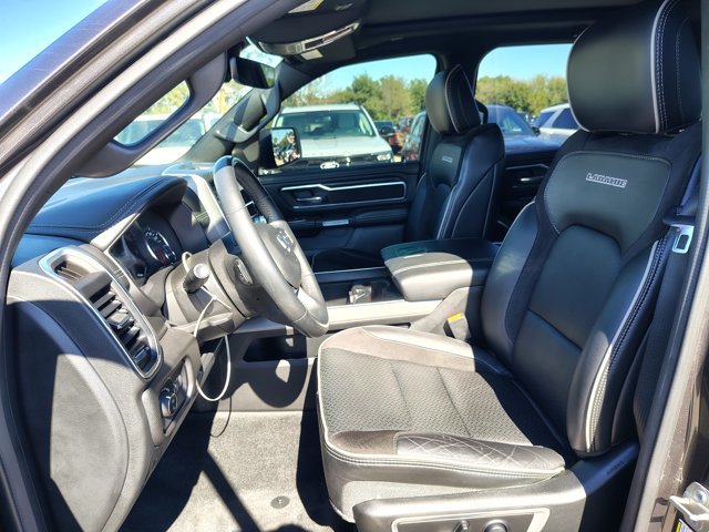 Used 2023 RAM 1500 Laramie AWD/4WD image 9