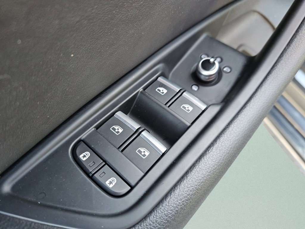 Used 2022 Audi A5 2.0T Premium image 28