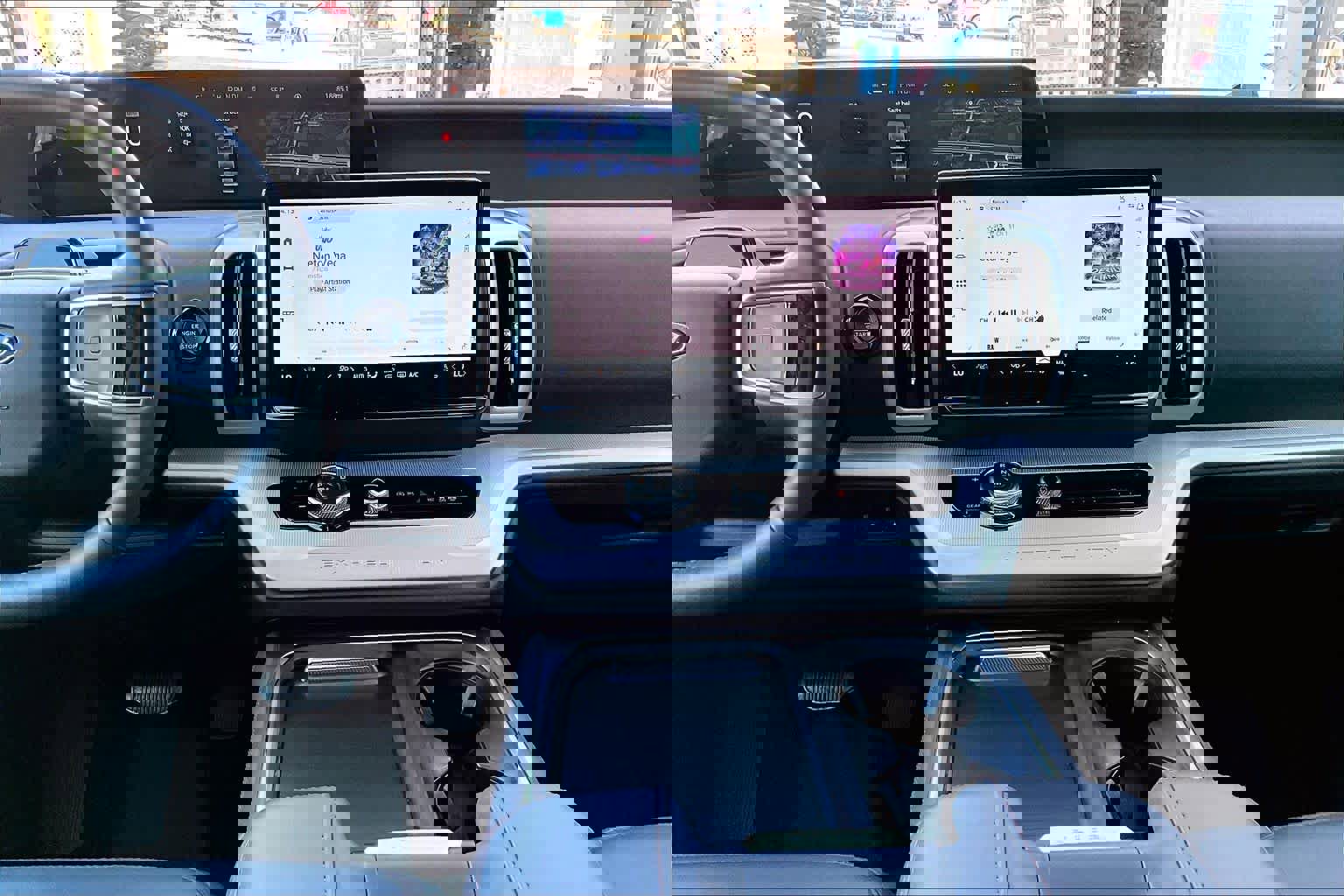 Certified 2025 Ford Expedition Active image 6