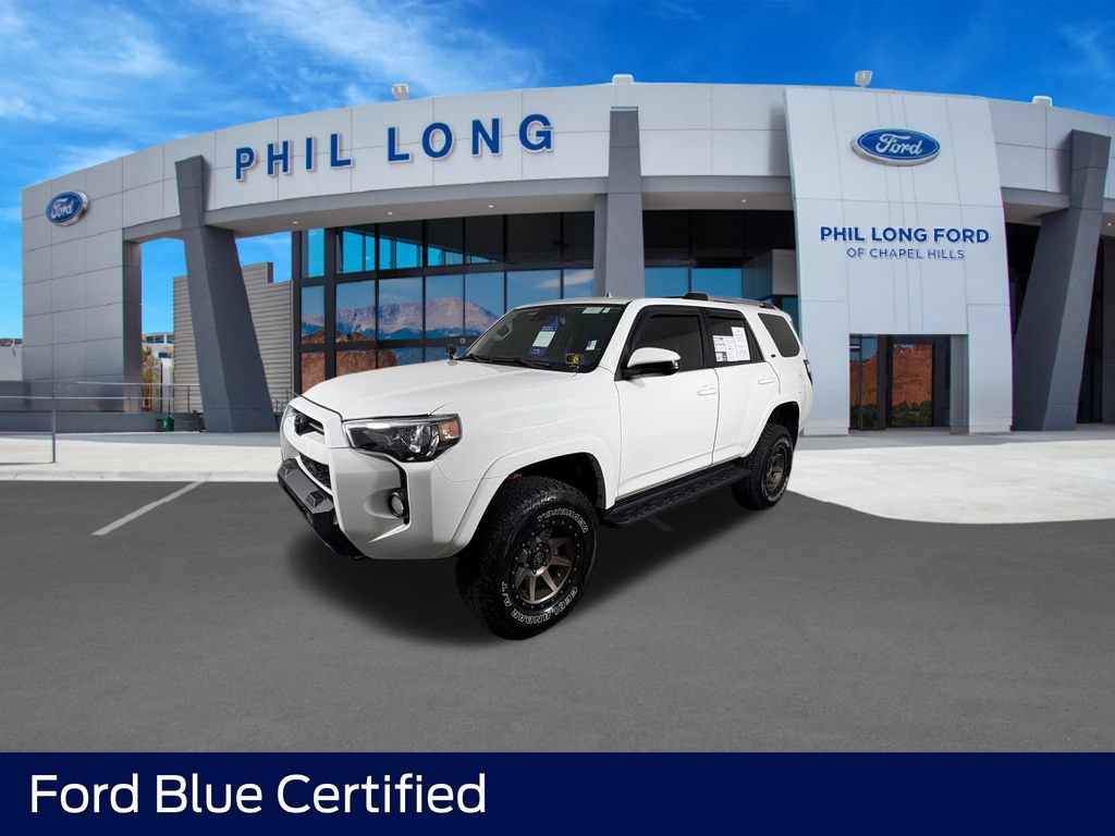 Used 2020 Toyota 4Runner Venture AWD/4WD image 1