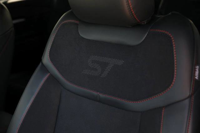 Certified 2025 Ford Explorer ST image 25