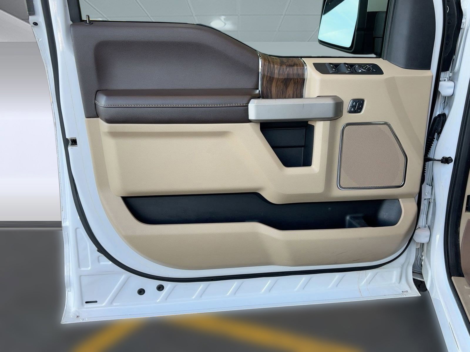 Certified 2019 Ford F150 Lariat w/ Equipment Group 501A Mid image 20