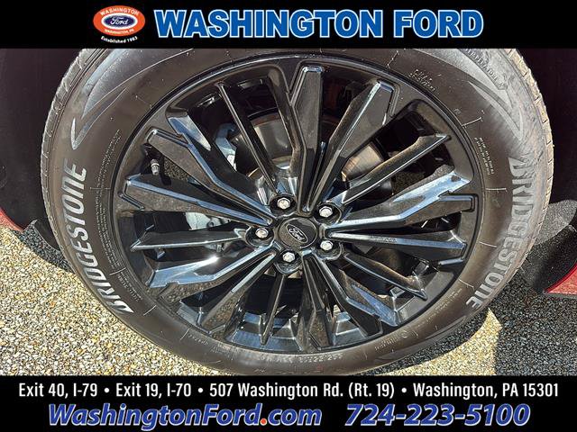 Certified 2023 Ford Escape ST-Line Elite w/ Premium Technology Package AWD/4WD image 9