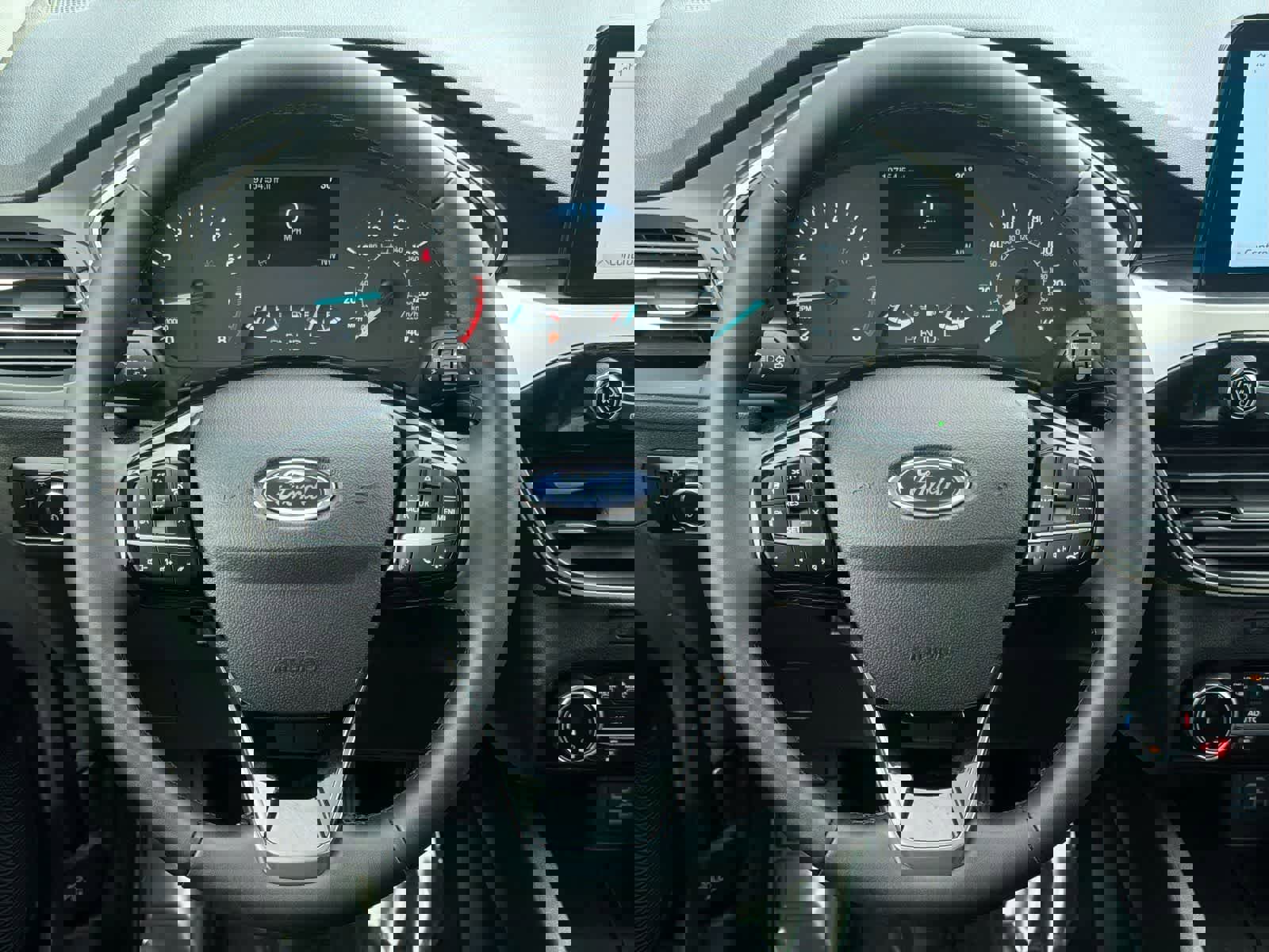 Certified 2022 Ford Escape SEL image 25