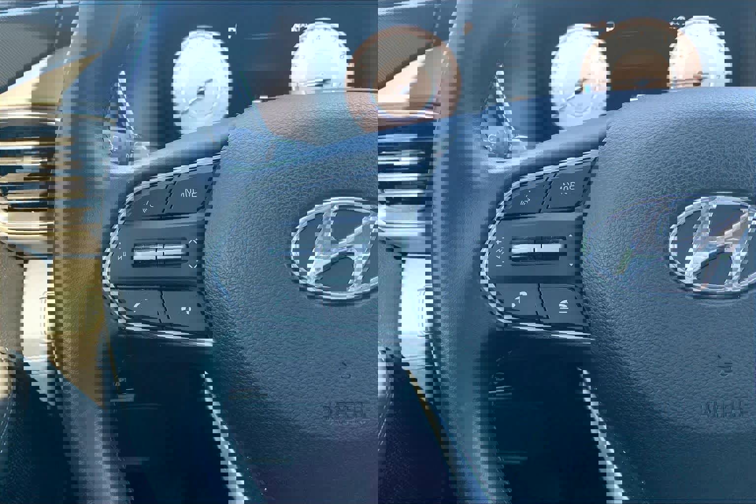 Used 2023 Hyundai Santa Fe Limited image 23