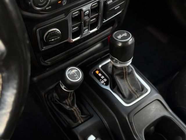 Used 2021 Jeep Wrangler Unlimited Sahara AWD/4WD image 24
