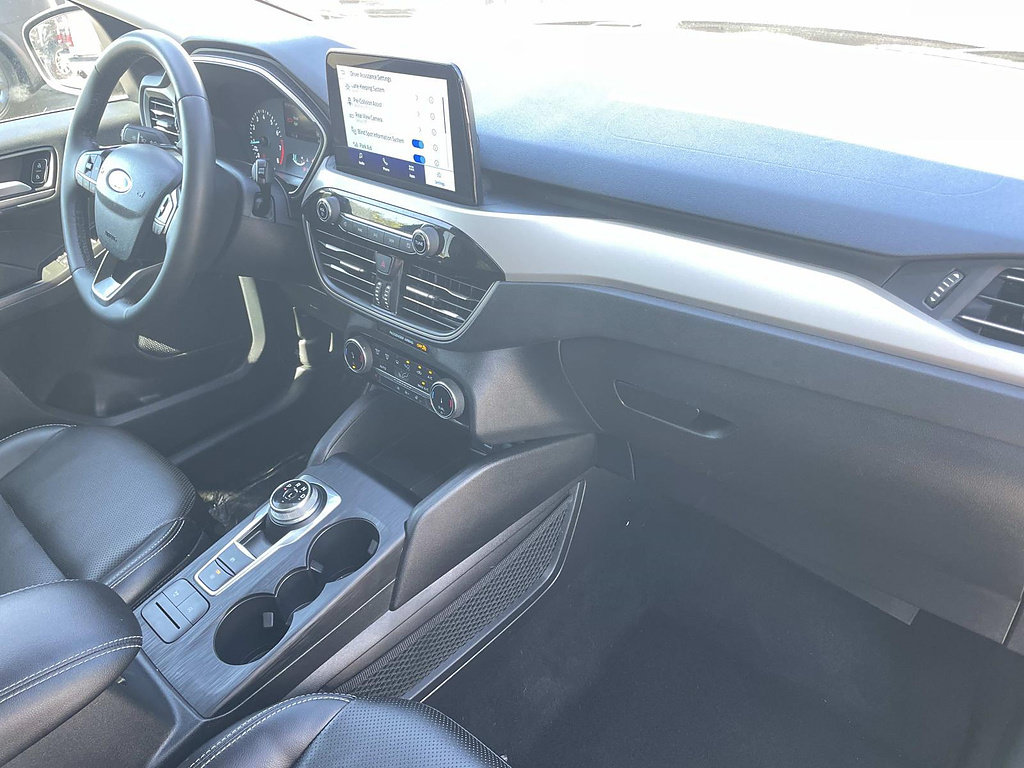 Certified 2022 Ford Escape SEL AWD/4WD image 38