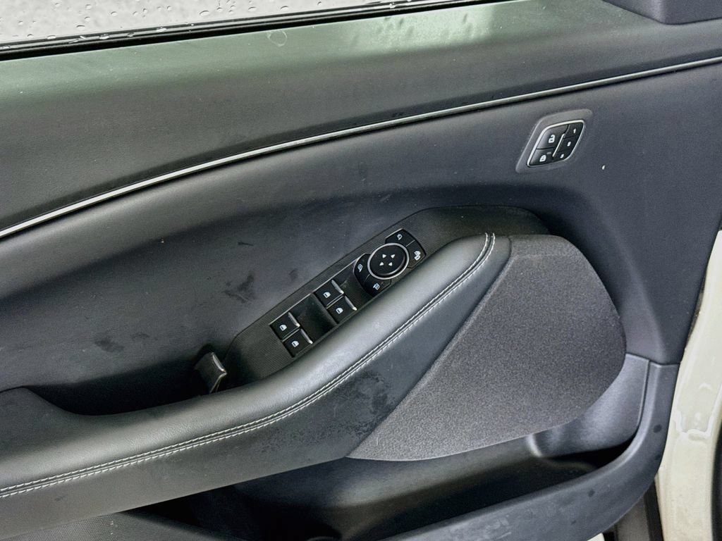 Certified 2025 Ford Mustang Mach-E Select w/ Comfort Package Lite RWD image 21