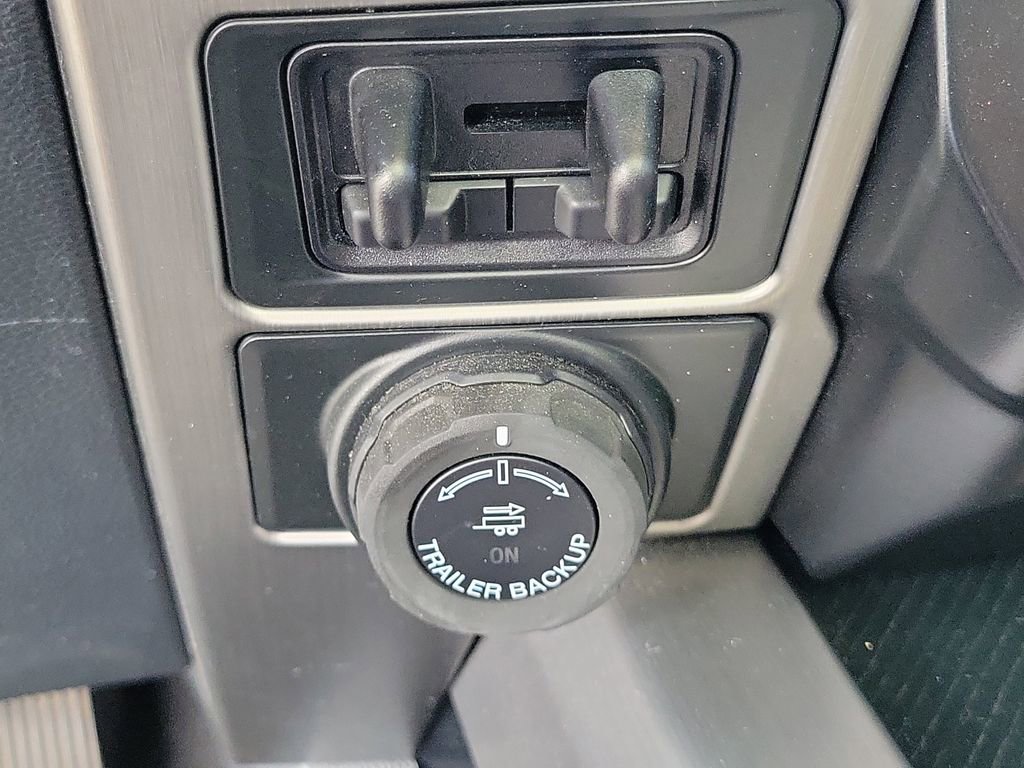 Certified 2022 Ford F350 Platinum w/ FX4 Off-Road Package image 20