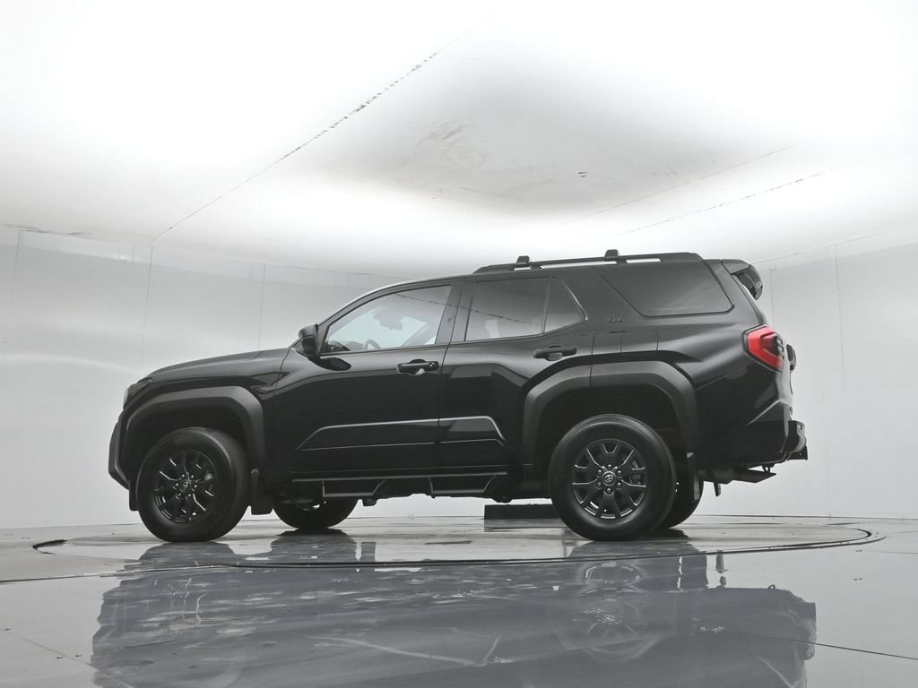 Used 2025 Toyota 4Runner SR5 AWD/4WD image 54