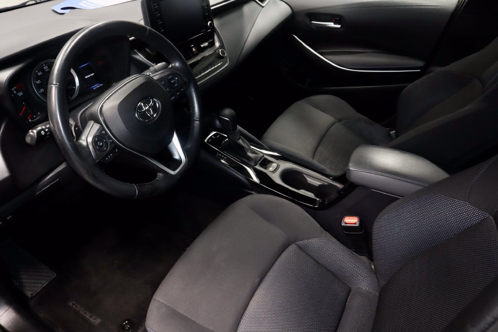 Used 2022 Toyota Corolla SE w/ SE Premium Package FWD image 19