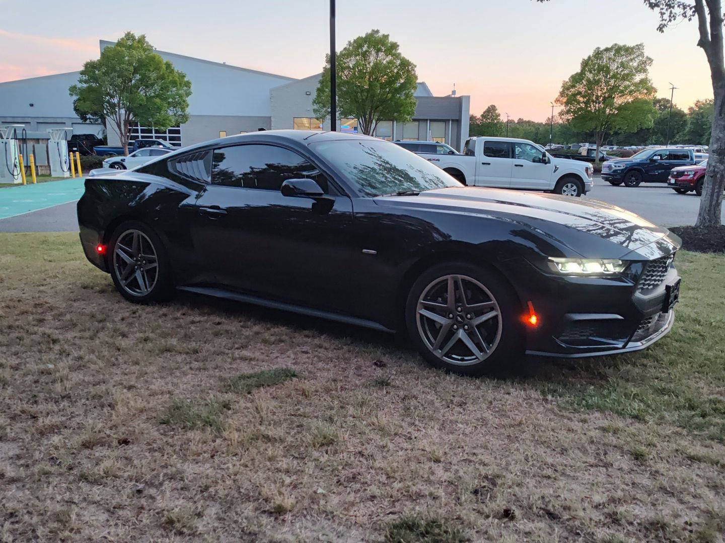 Certified 2024 Ford Mustang Coupe RWD image 7