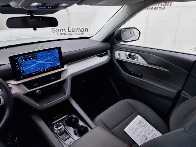 Certified 2025 Ford Explorer Active AWD/4WD image 23