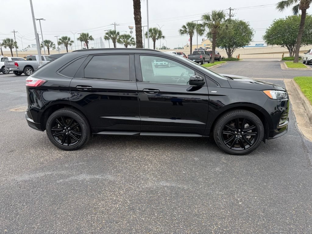 Certified 2024 Ford Edge ST-Line AWD/4WD image 7