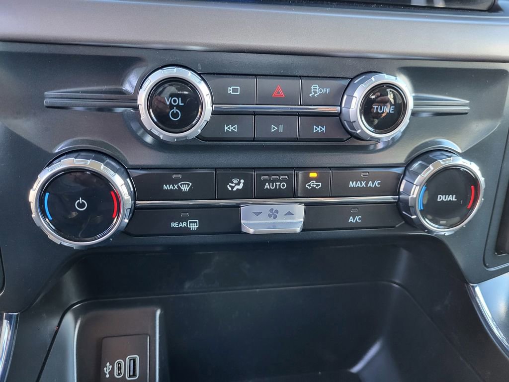 Certified 2025 Ford F150 XL w/ Equipment Group 104A Hybrid image 28