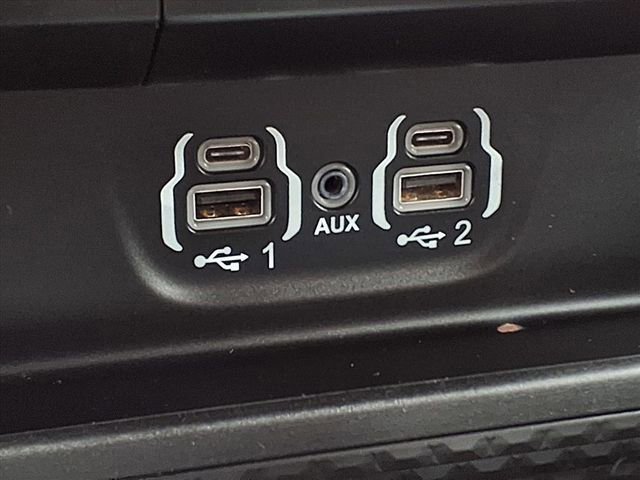 Used 2024 RAM 1500 Laramie image 17