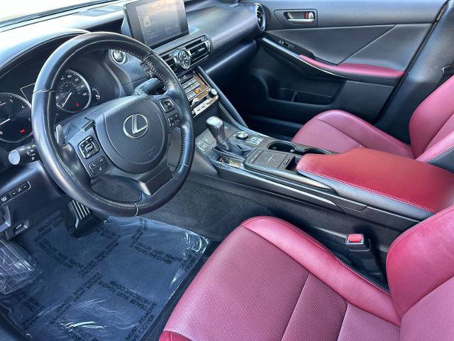 Used 2023 Lexus IS 300 w/ Comfort Package RWD image 9