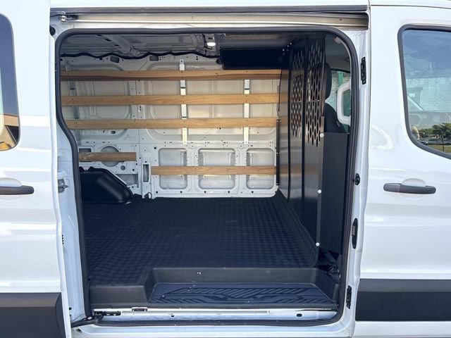 Certified 2025 Ford Transit 250 Low Roof w/ Exterior Upgrade Package RWD image 13