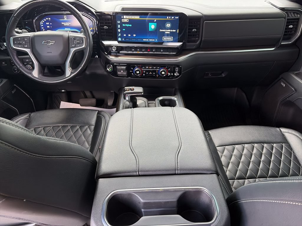 Used 2025 Chevrolet Silverado 1500 RST AWD/4WD image 14