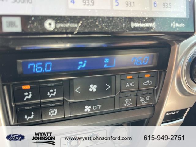 Used 2023 Toyota 4Runner Limited AWD/4WD image 36