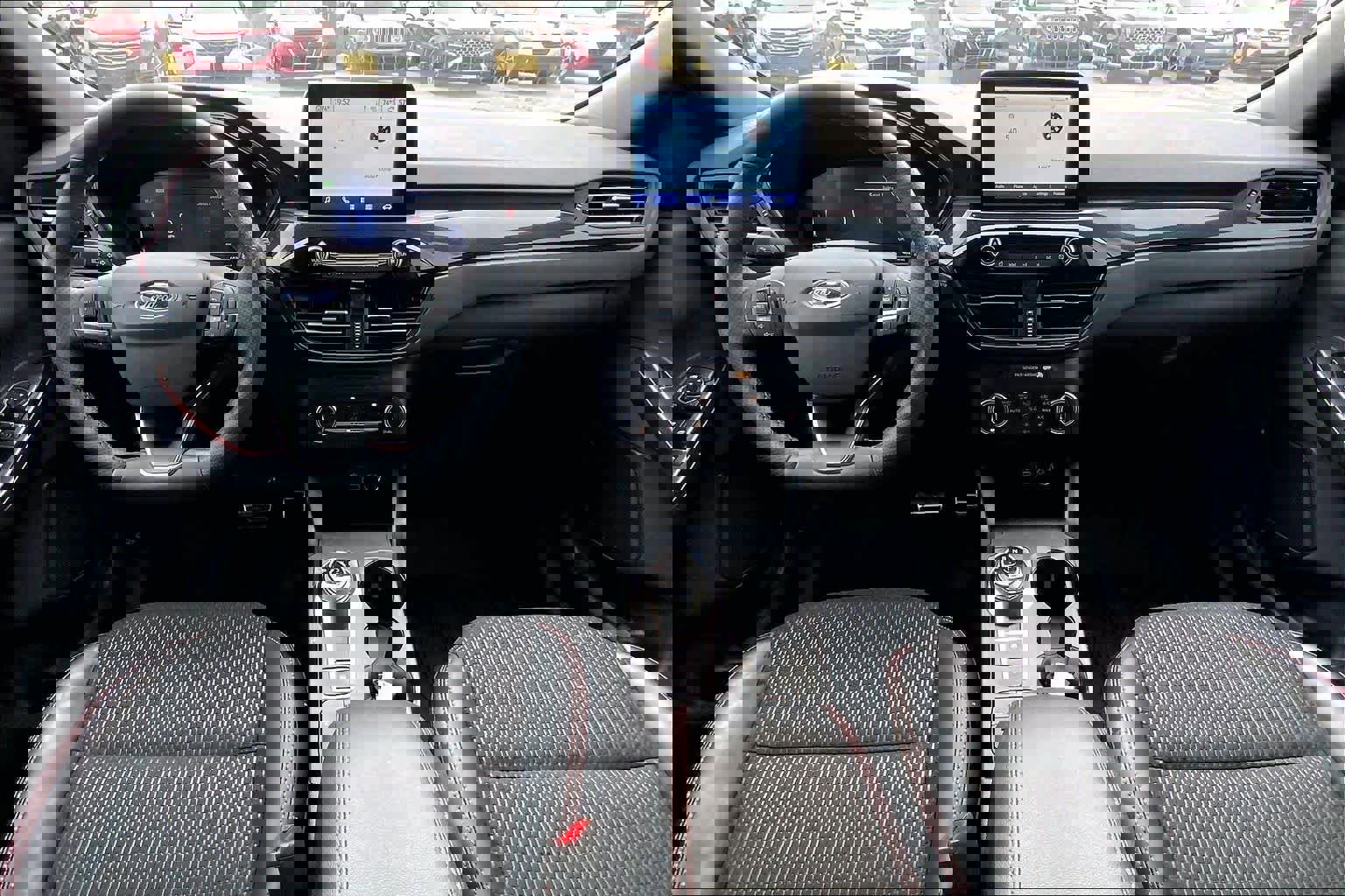 Certified 2024 Ford Escape ST-Line w/ Equipment Group 301A image 15