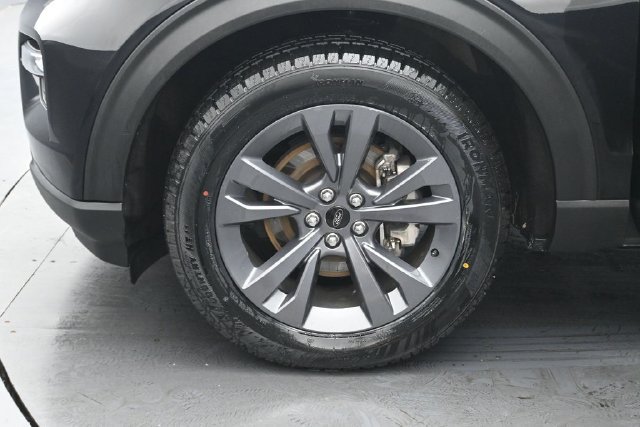 Certified 2024 Ford Explorer XLT w/ Equipment Group 202A AWD/4WD image 36