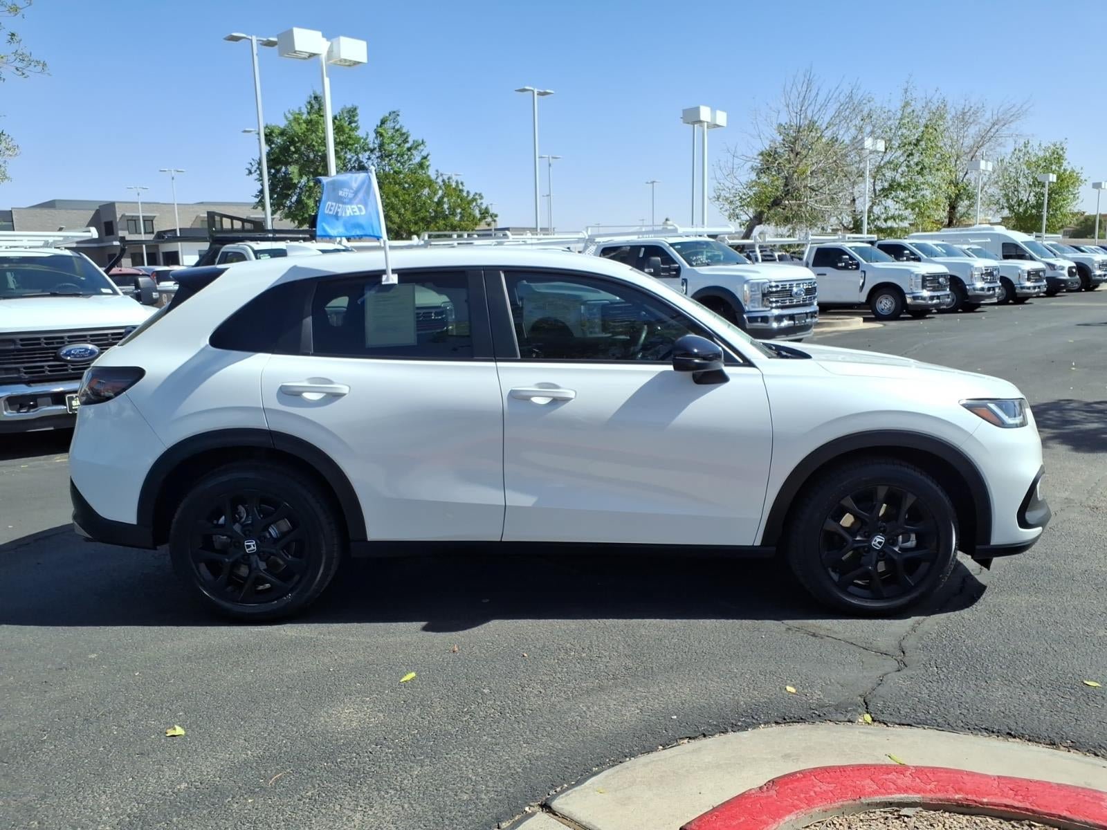 Used 2023 Honda HR-V Sport image 3