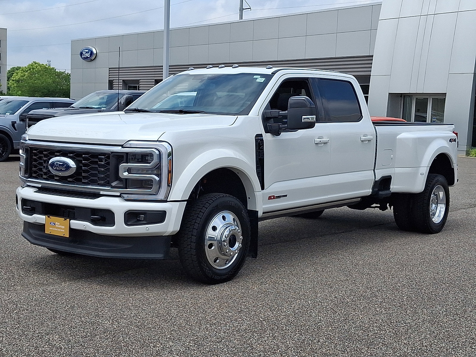 Certified 2026 Ford F450 Platinum w/ Camper Package AWD/4WD image 5