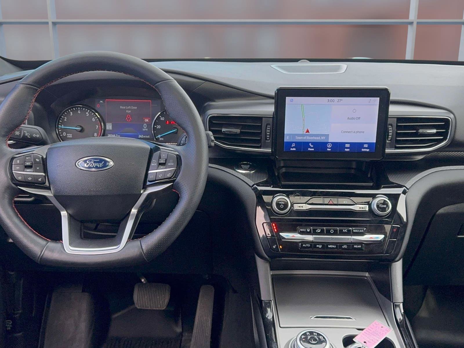 Certified 2023 Ford Explorer ST-Line w/ Class IV Trailer Tow Package image 11