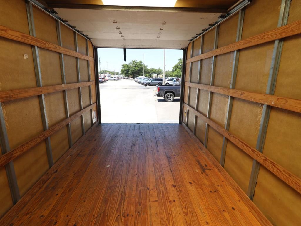 Certified 2024 Ford E-350 and Econoline 350 Super Duty w/ Power Windows & Locks Group RWD image 13