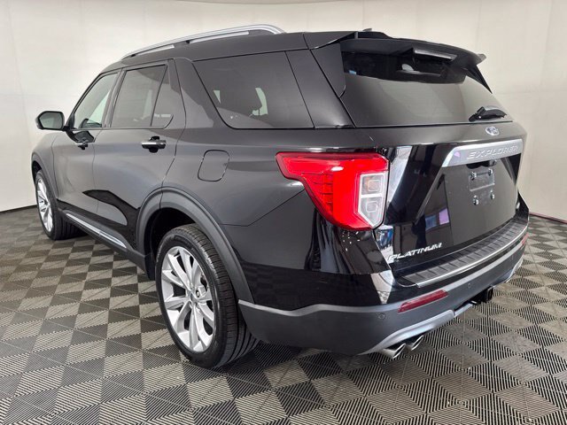 Certified 2023 Ford Explorer Platinum w/ Technology Package AWD/4WD image 6