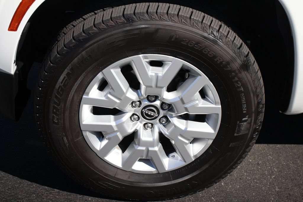 Used 2022 Nissan Frontier SV RWD image 14
